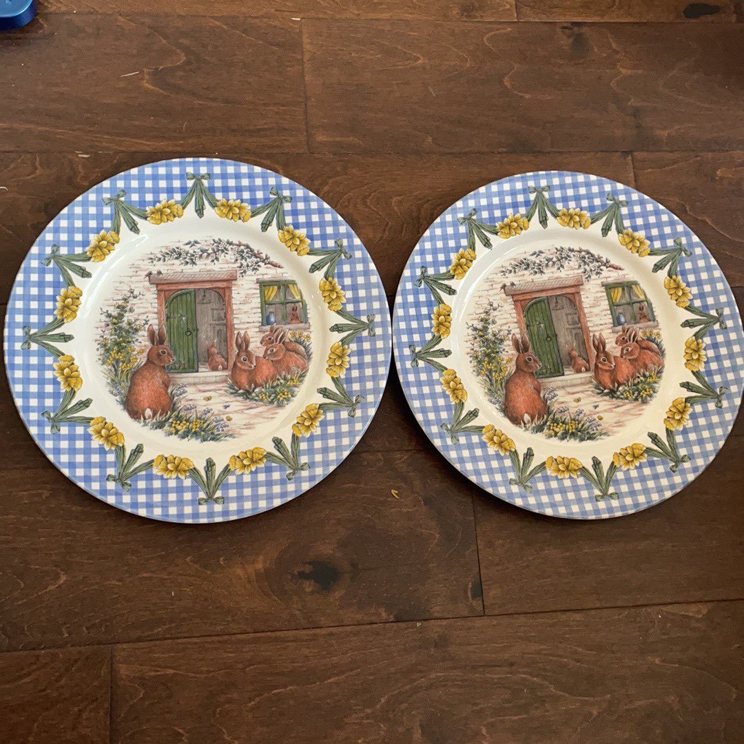 Royal Stafford Set of 4 Salad Plates Easter Bunny Rabbit Family Plaid Floral