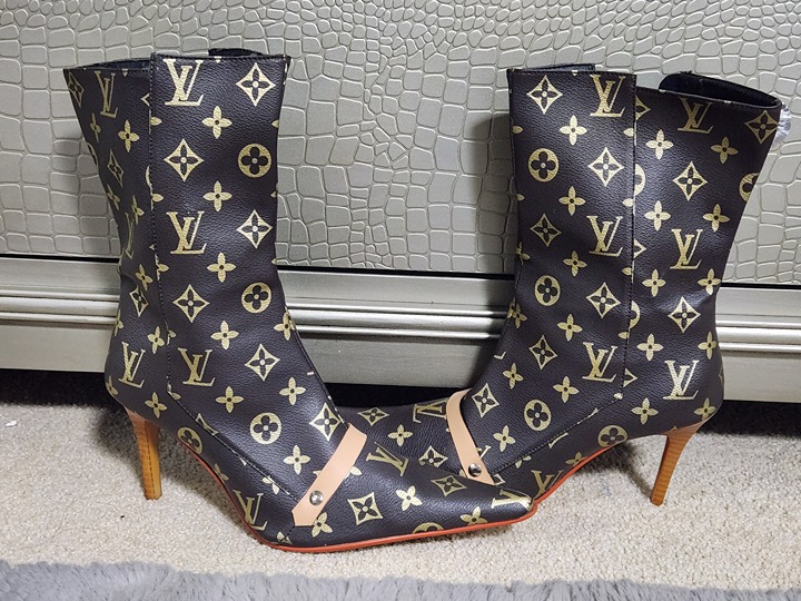 Louis Vuitton 3.5” Mid-High Boots Size 38