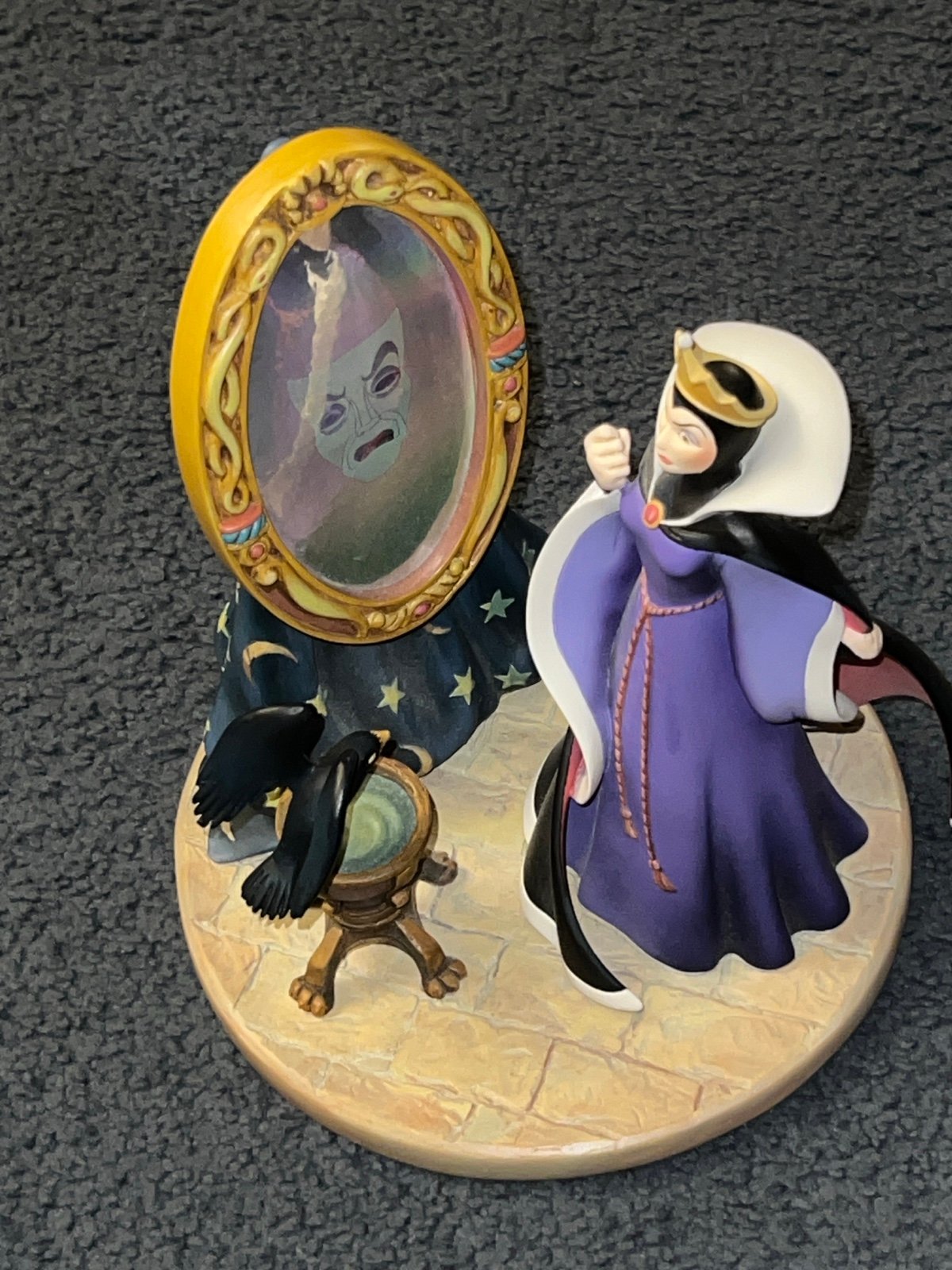 LIMITED EDITION Snow White Collectible (Certificate of Authenticity Included)