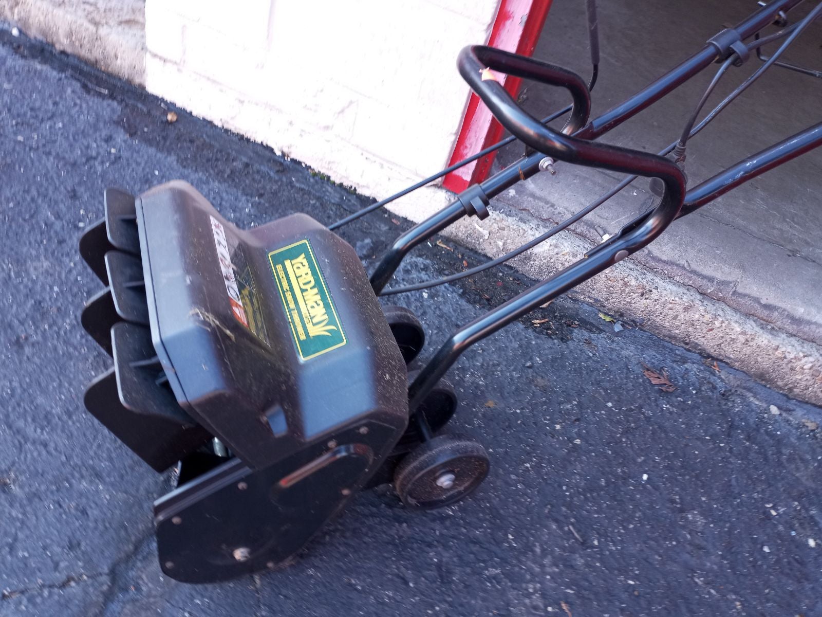 Yard machine snow blower