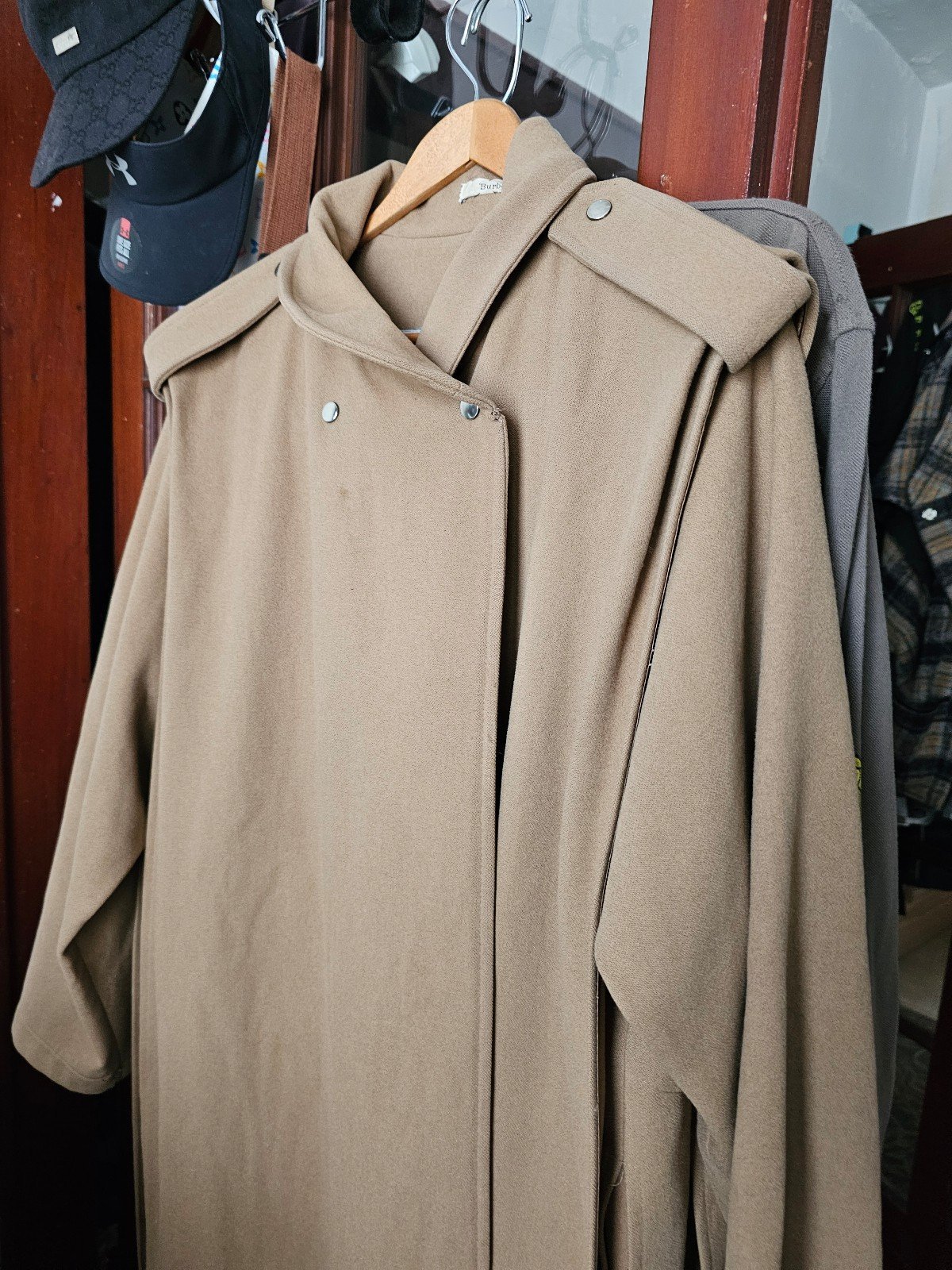 burberry vintage coat 40
