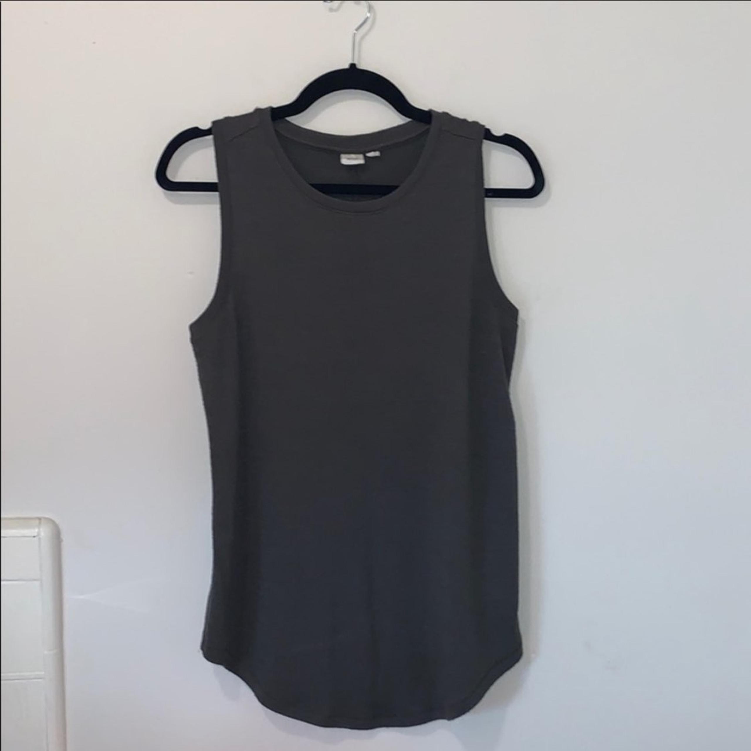 Women’s GAP XS Hunter Green Casual Tank
