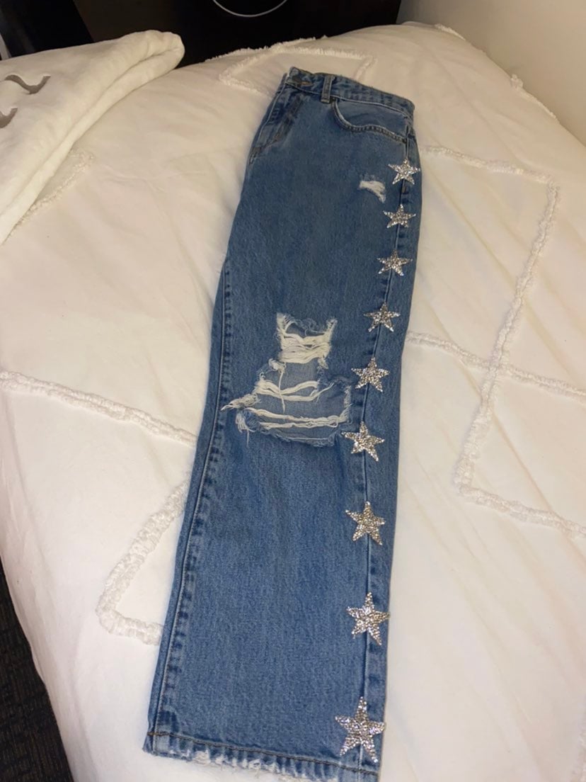 LF CRYSTAL STAR MOM JEANS