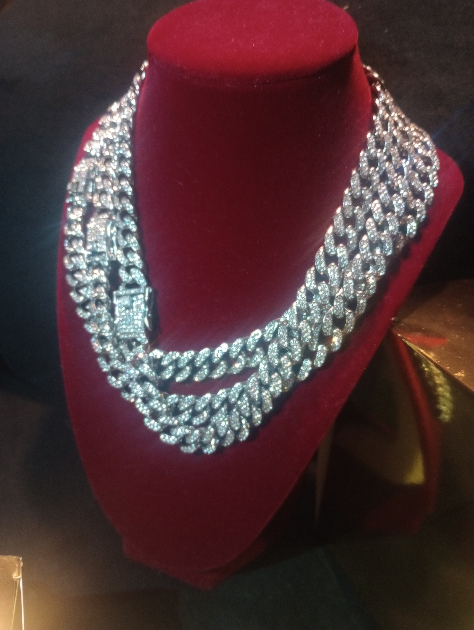 Three piece Short 18 Lab Diamond Cuban Link celebrity chain.