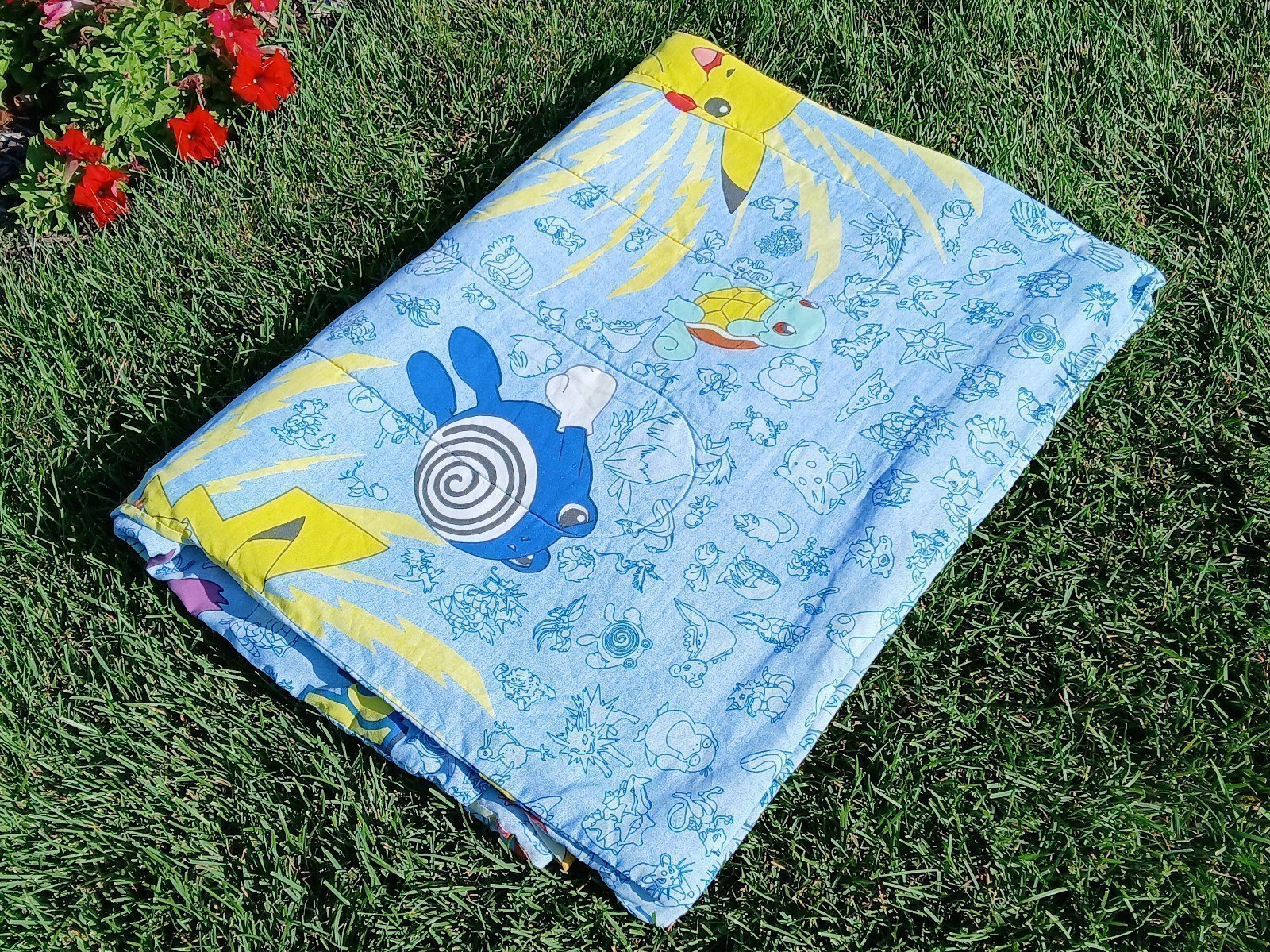 Vintage 90's Nintendo Pokémon Cartoon Blanket Comforter ( 60 x 84 ) 5 X 7