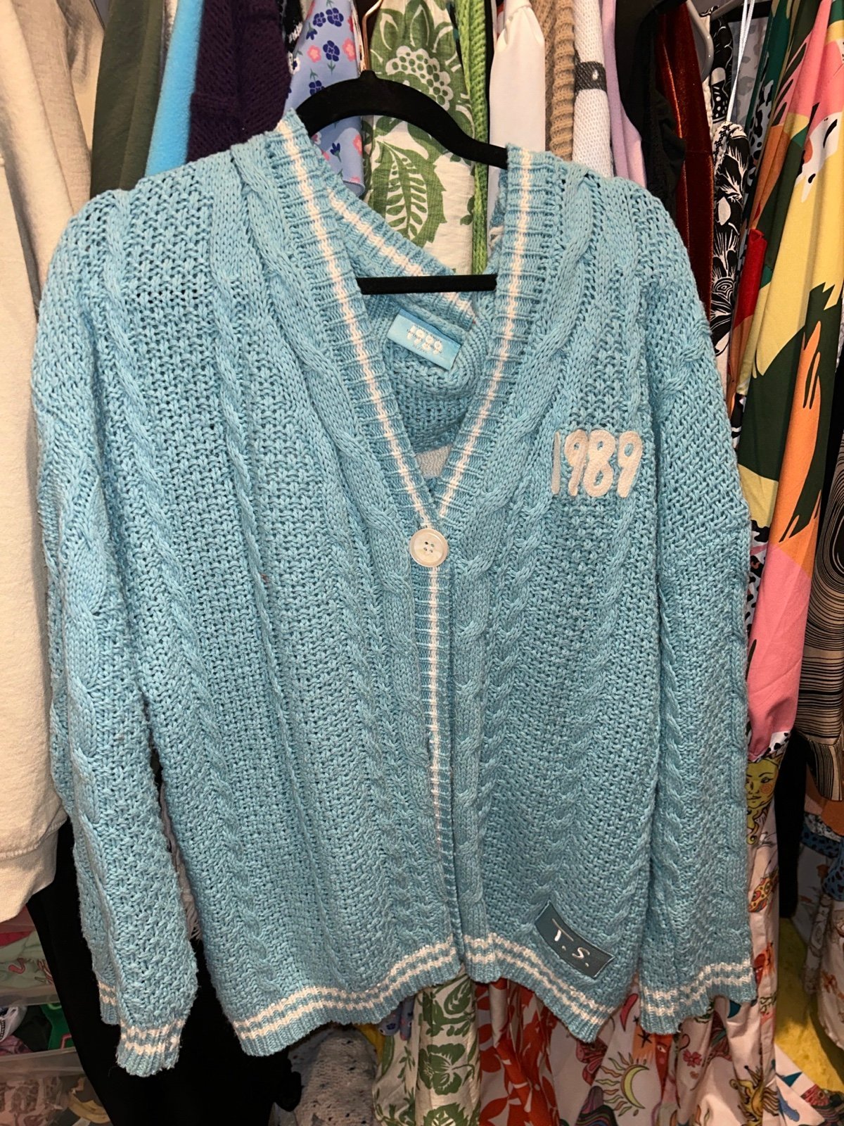 Taylor Swift 1989 cardigan