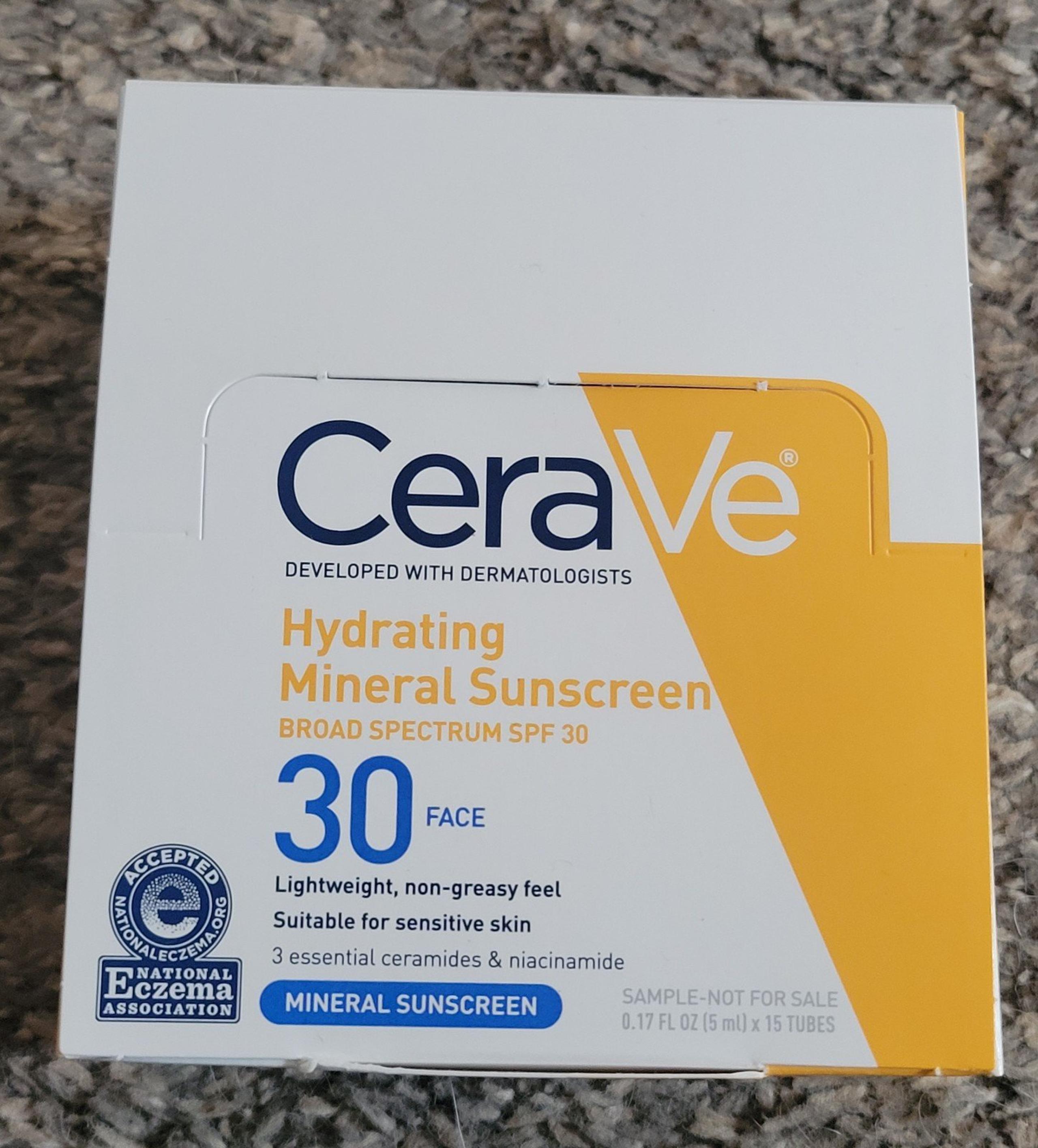 CeraVe Hydrating Mineral Sunscreen
SPF 30 Box of 15