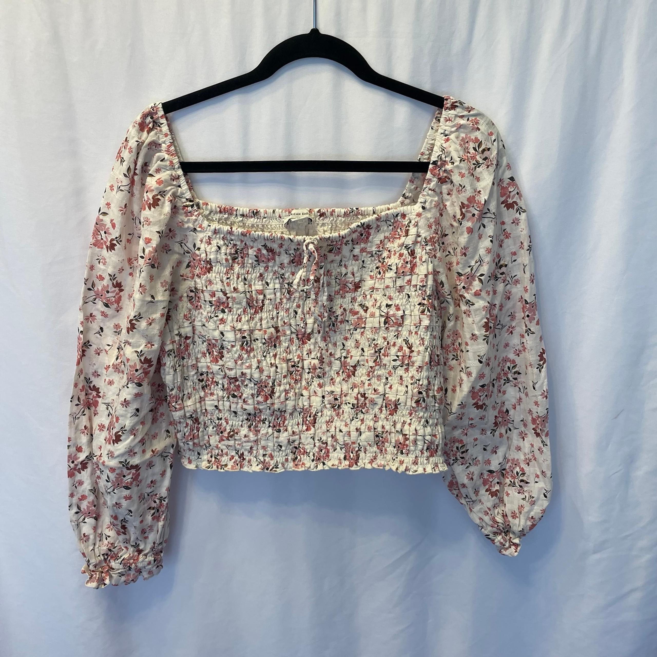 American Eagle Size XL Cropped Pink Beige Floral Long Sleeve Puffy Sleeve Blouse
