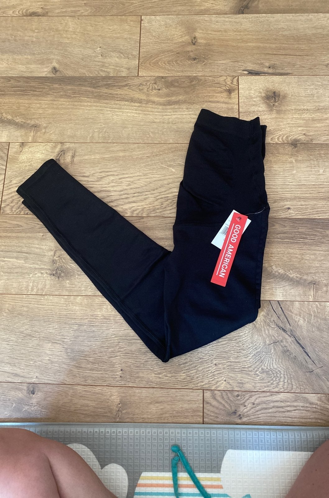 GOOD AMERICAN maternity leggings