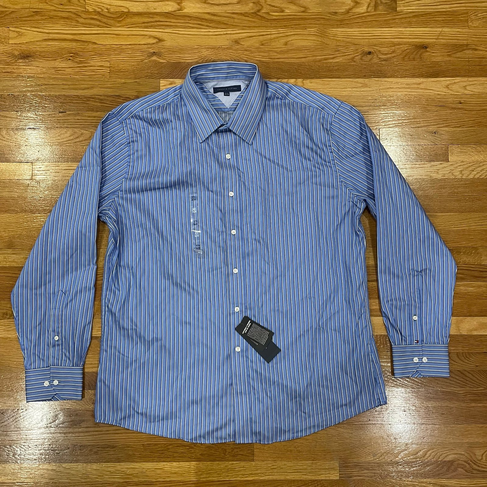 Tommy Hilfiger NWT Men’s Blue Striped Long Sleeve Button Down Shirt Size 17.5
