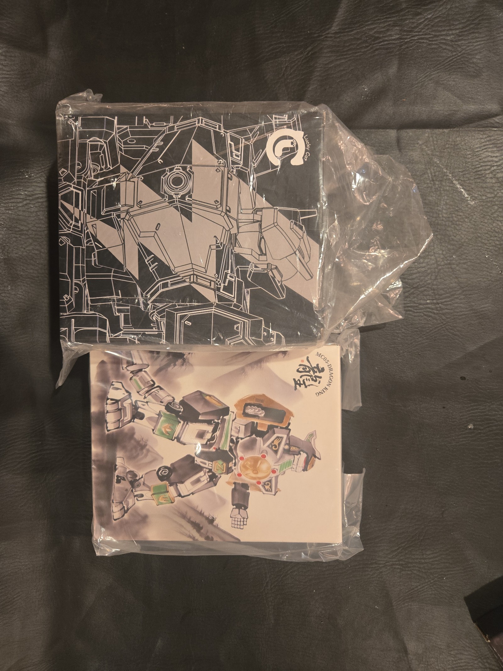 Lucky cat mega zord and dragon zord