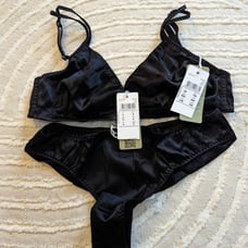 Intimissimi black silk set