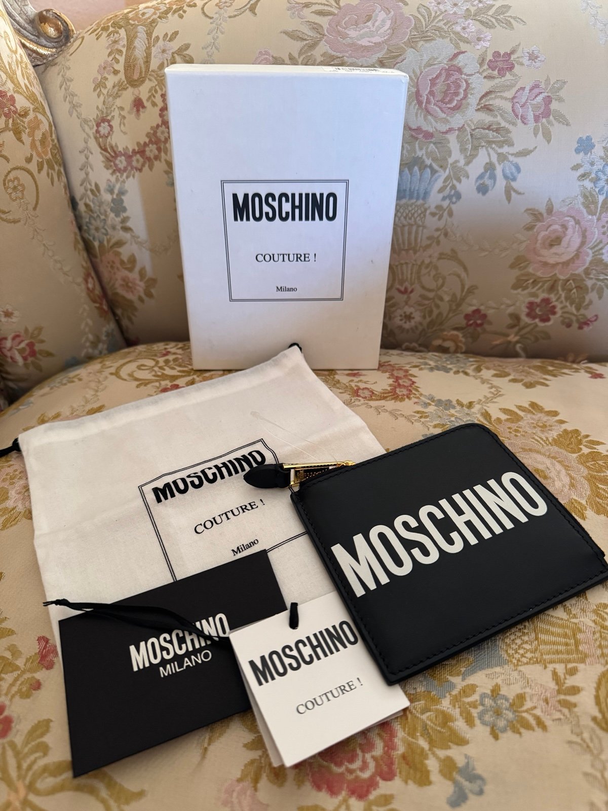 Moschino Logo Print Zip Wallet Black Leather New With Tags