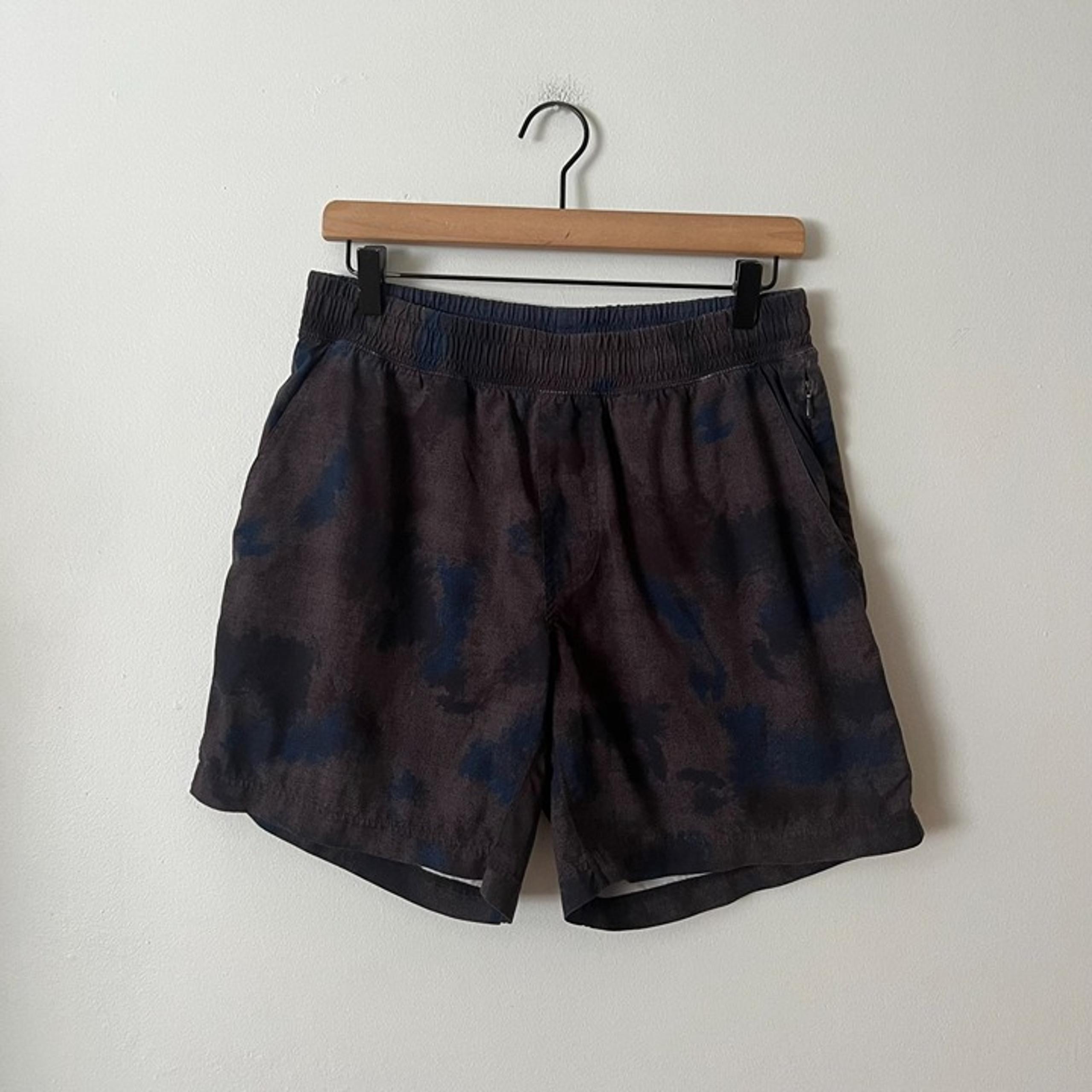 Rhone Lined Athletic Shorts Brown Blue Camo Men's Size Medium
