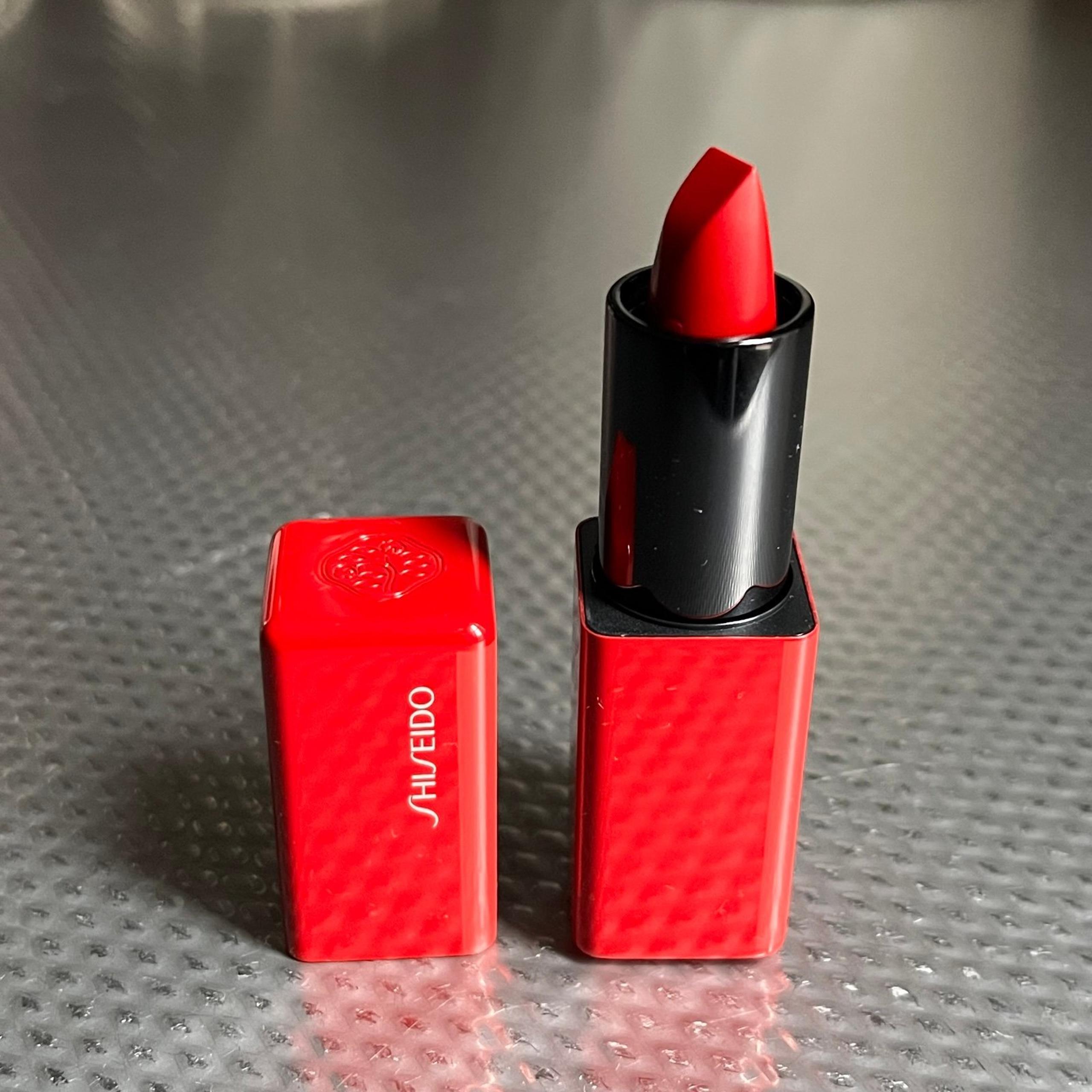 Shiseido TechnoSatin Gel Lipstick, shade 416 Red Shift