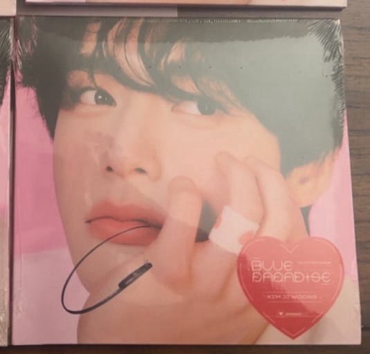 Blue paradise jiwoong signed digipack - READ DESCRIPTION