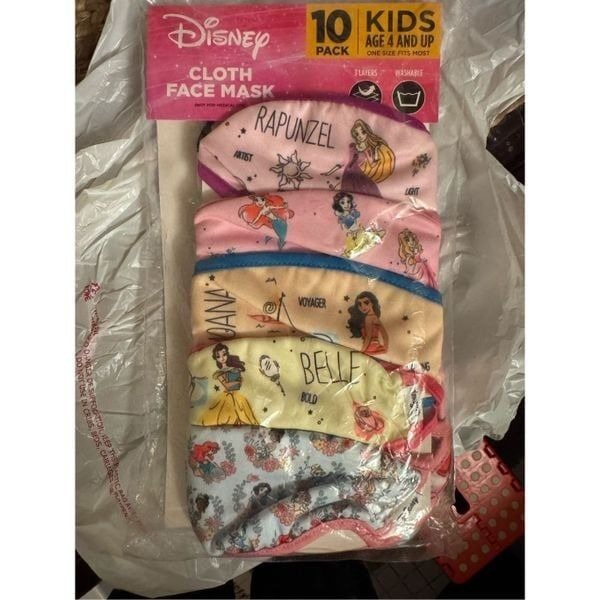 10 Little girls washable Disney masks
