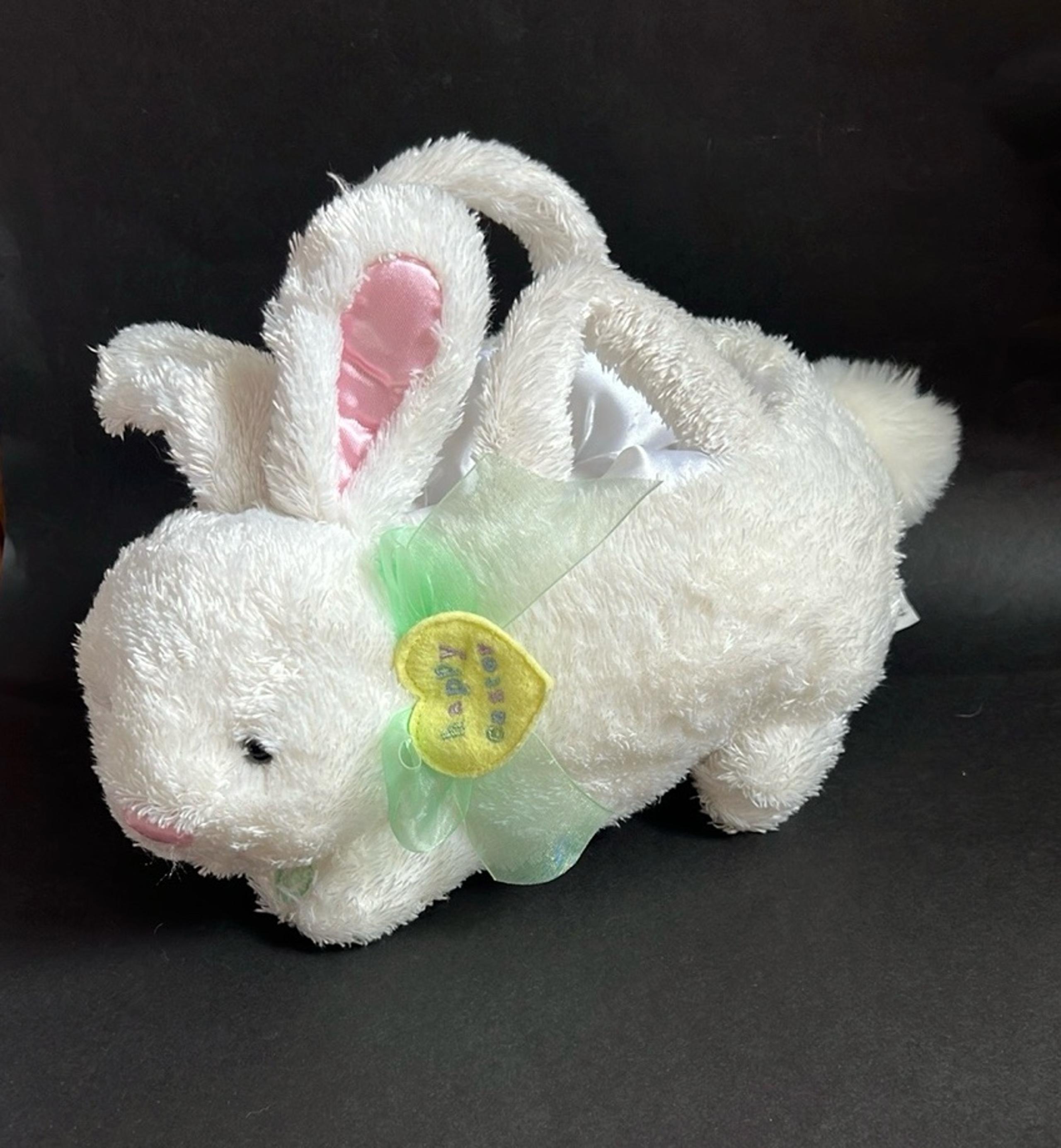 Hallmark 2005 “Somebunny Loves You” Talking Easter Basket
