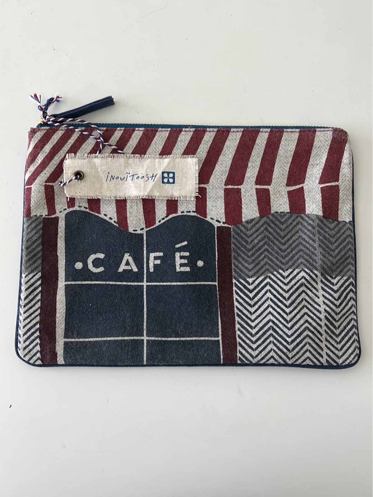 NWT Inouitoosh pouch