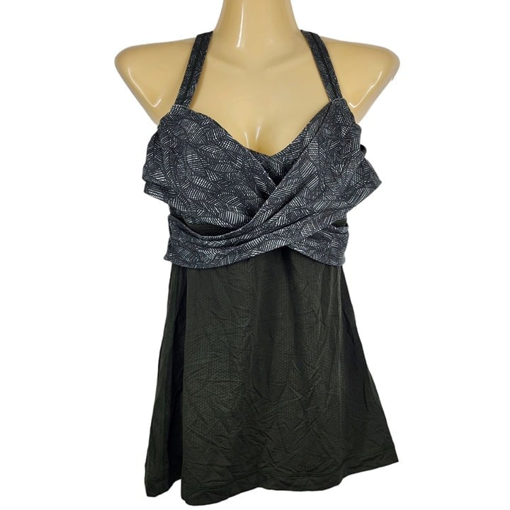 Lululemon Wrap It Up Tank Top Size 8 Color Gator Green - Feather Design