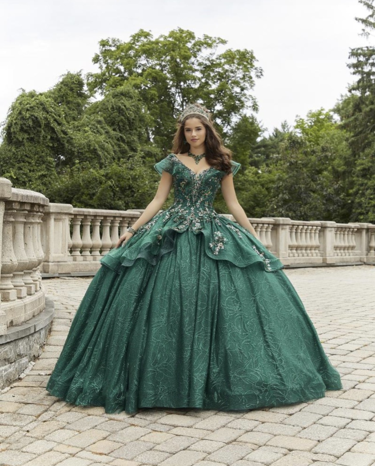 VIZCAYA BY MORILEE FLOUNCED LACE QUINCE DRESS