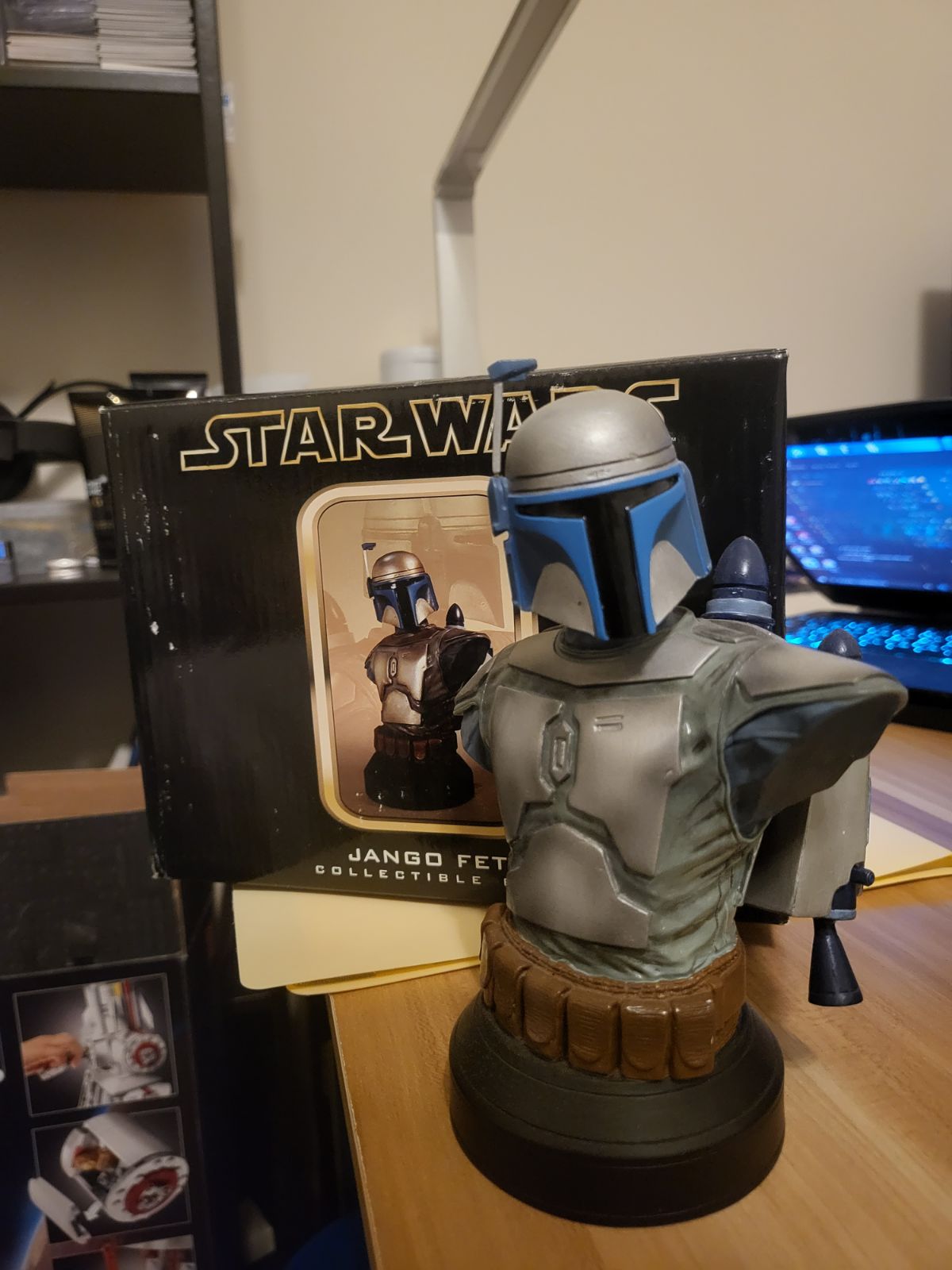 Gentle Giant Star Wars Jango Fett Collectable Mini Bust