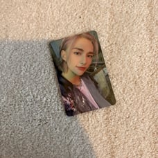 hyunjin photocard