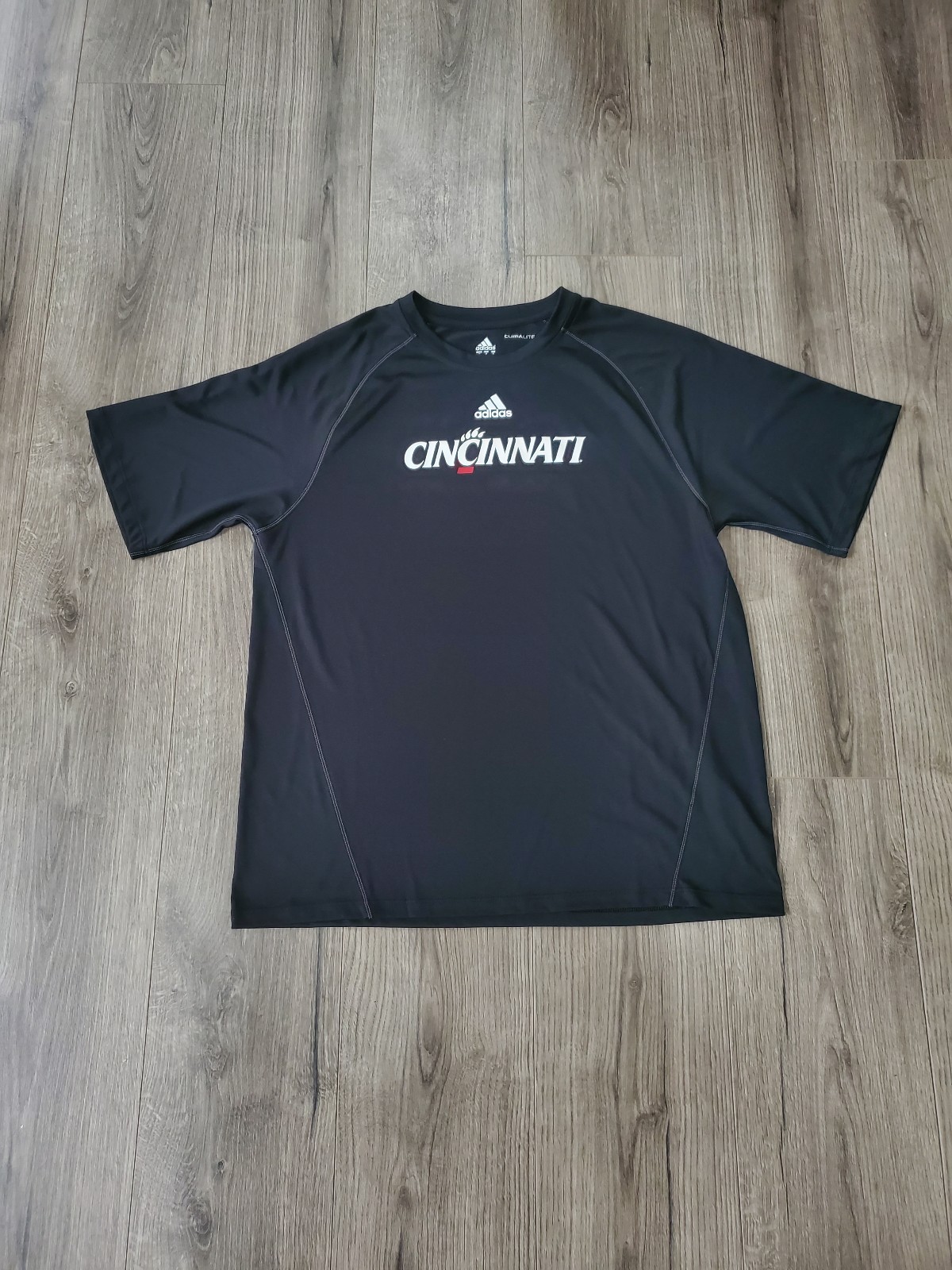 Adidas Cincinnati Bearcats Climalite T Shirt Mens Size Medium