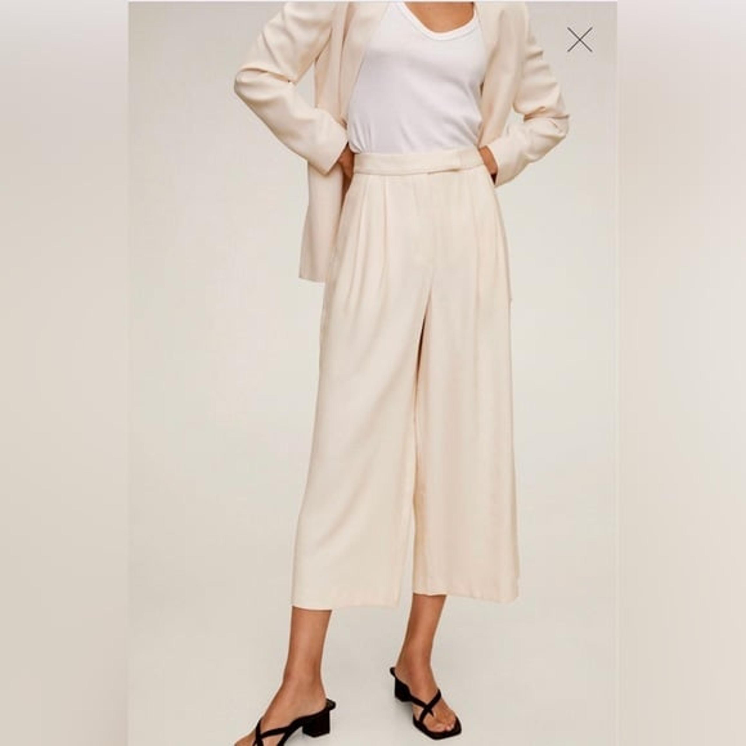 Mango Cropped Trouser Size 2 Beige