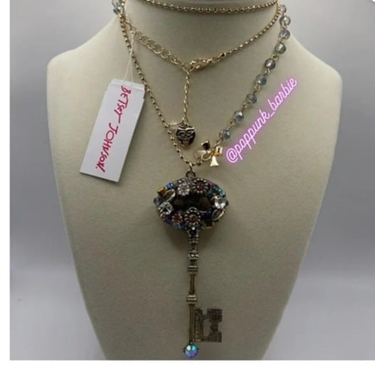 Betsey Johnson Key Long Necklace NWT