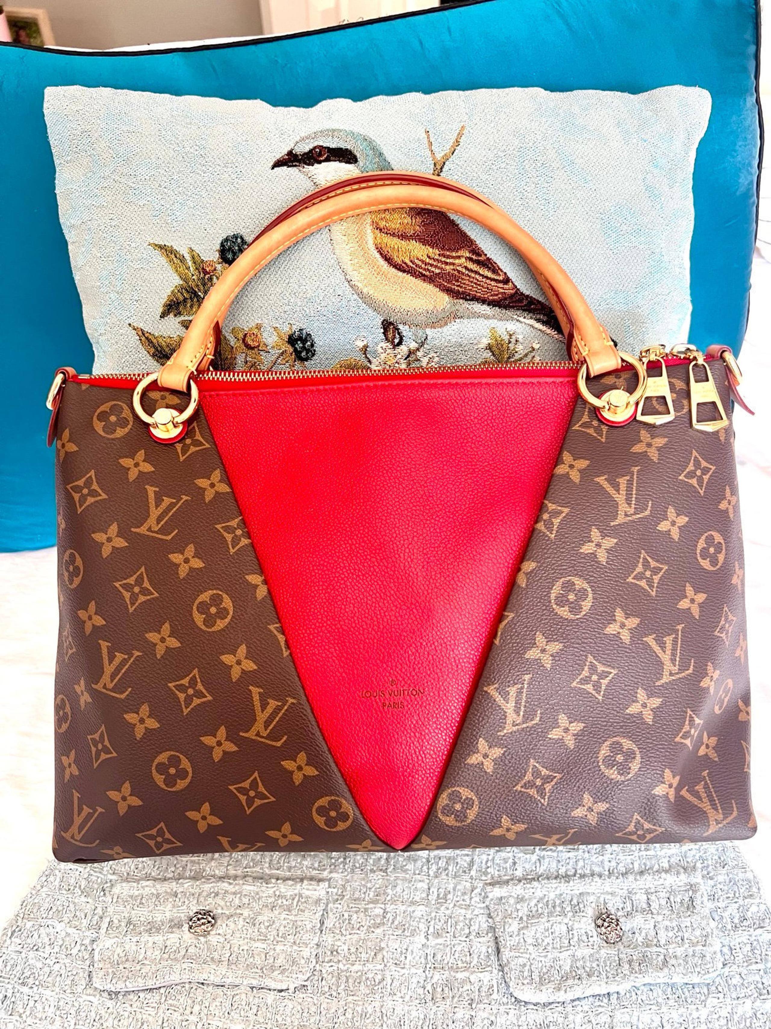 Louis Vuitton V Tote MM Shoulder Bag