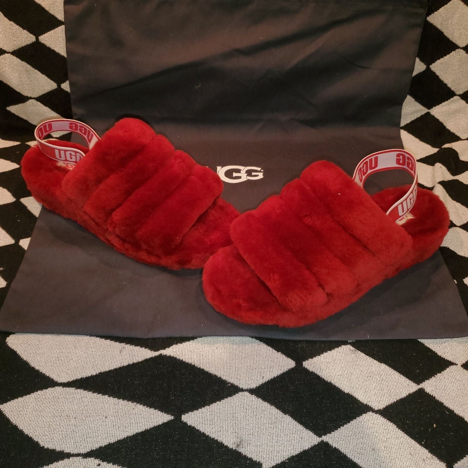 ugg slippers size 8.0