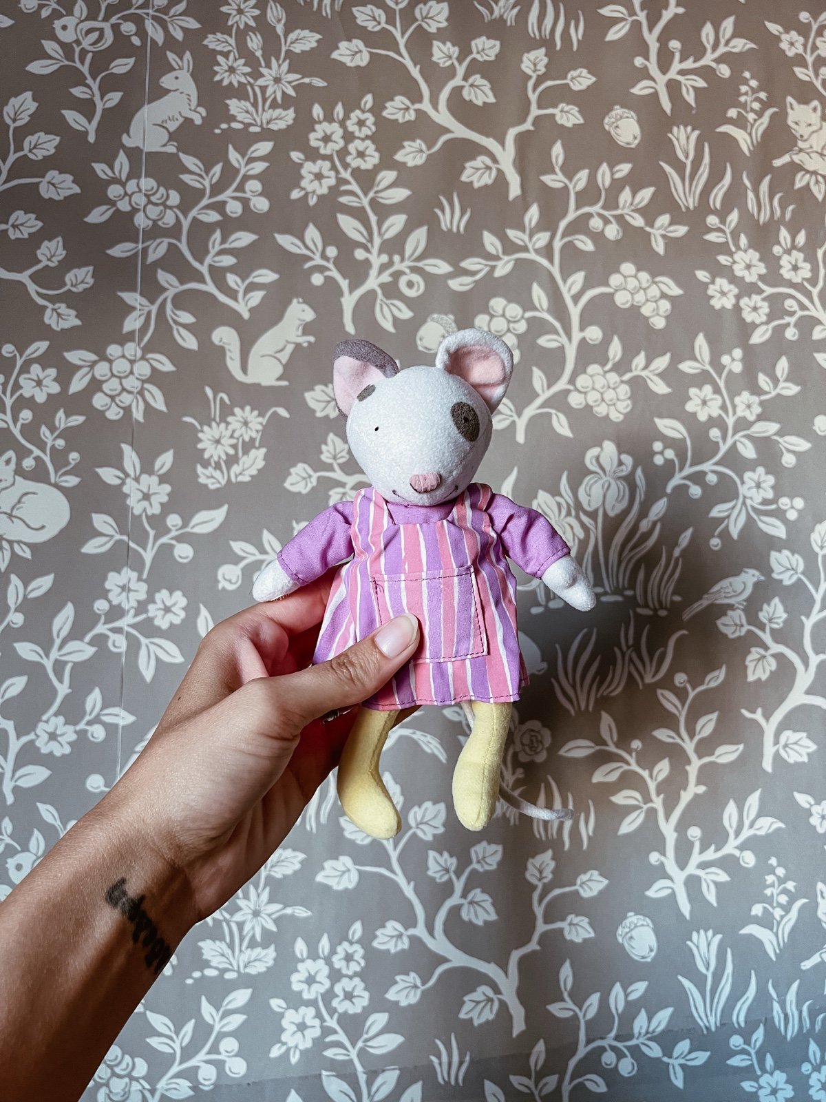 RARE Wemberly 2001 plush Wemberly Worried