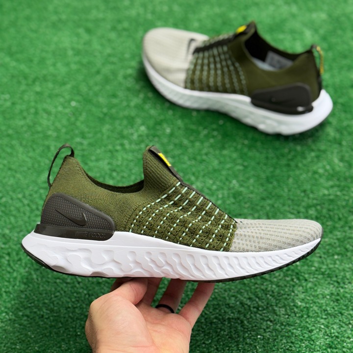 Nike React Phantom Run Flyknit 2 Rough Green Sequoia Mens DX2311-300 NEW Sz 9.5