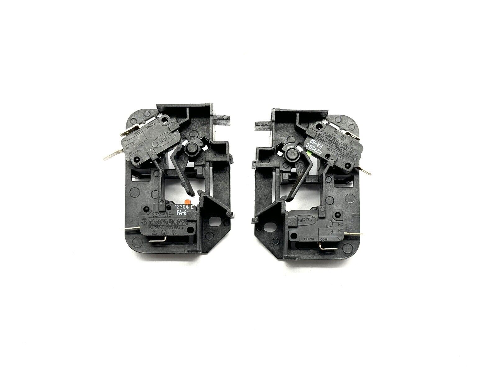 Genuine GE Door Latch Set of 2 # WB24X10029 WB06X10639 WB06X10640 O61