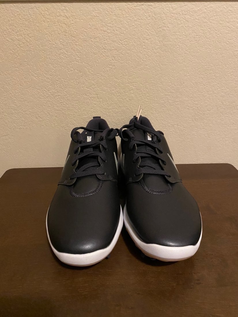 Womans Nike golf cleats size 9.5