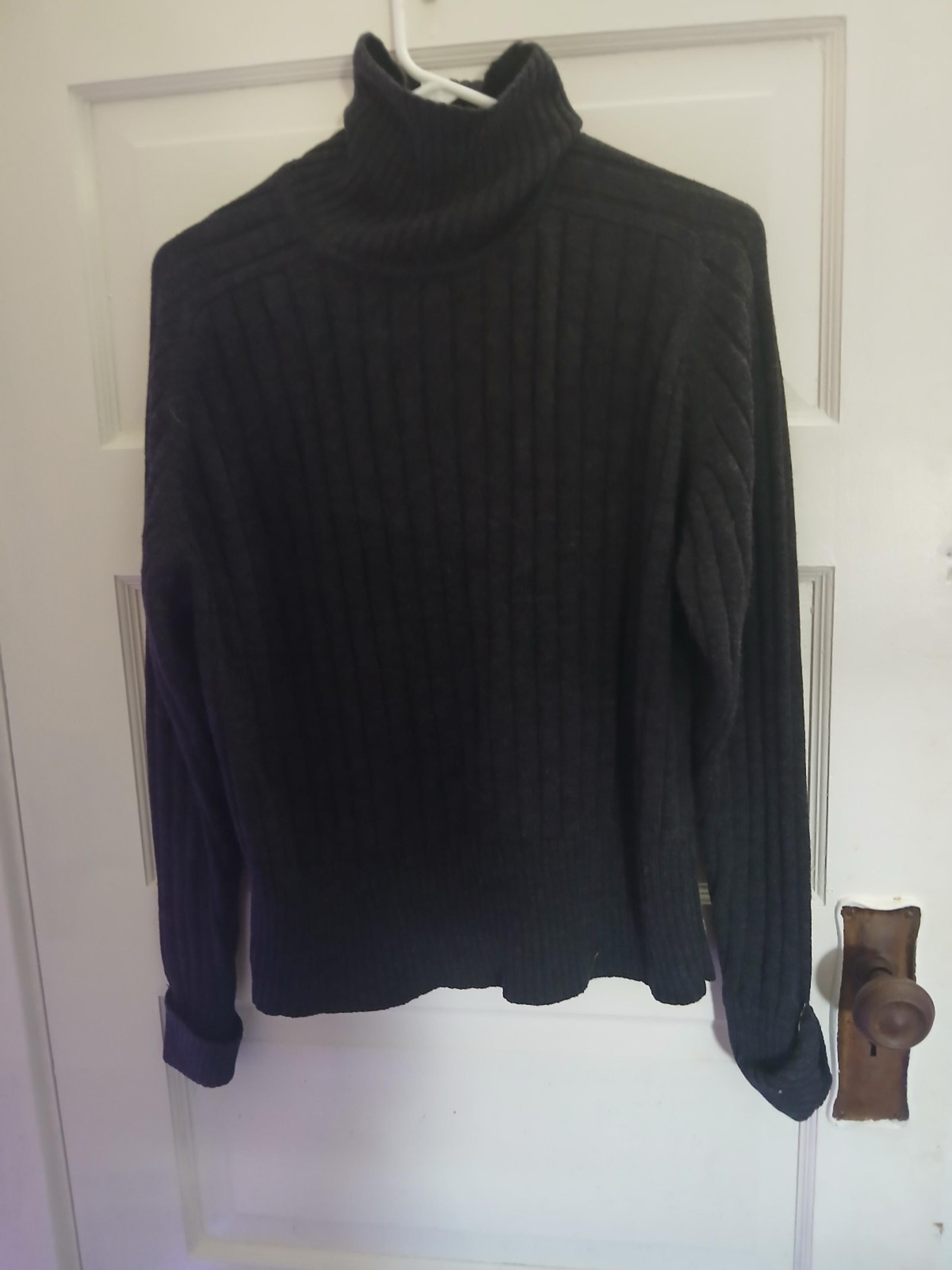 Black turtleneck xl