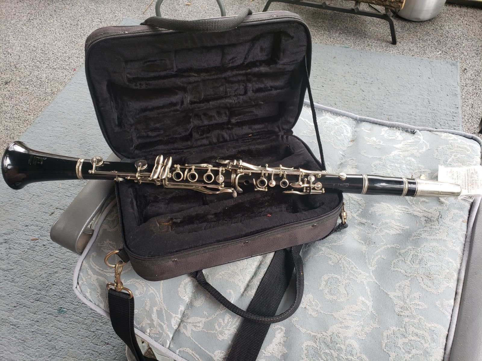 Boosey & Hawkes B flat clarinet with cas