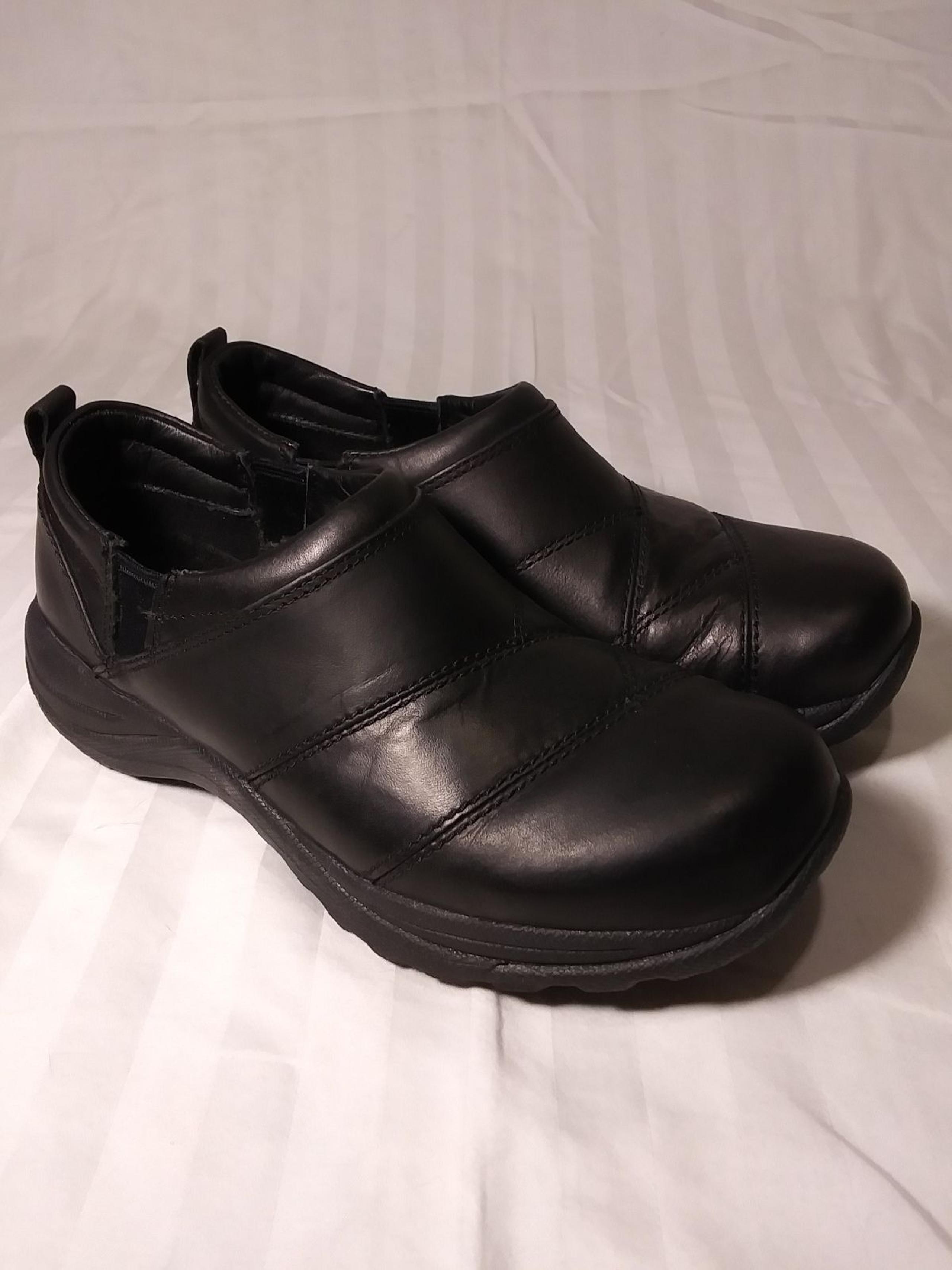 LL BEAN Women Sport slip on shoes 7.5