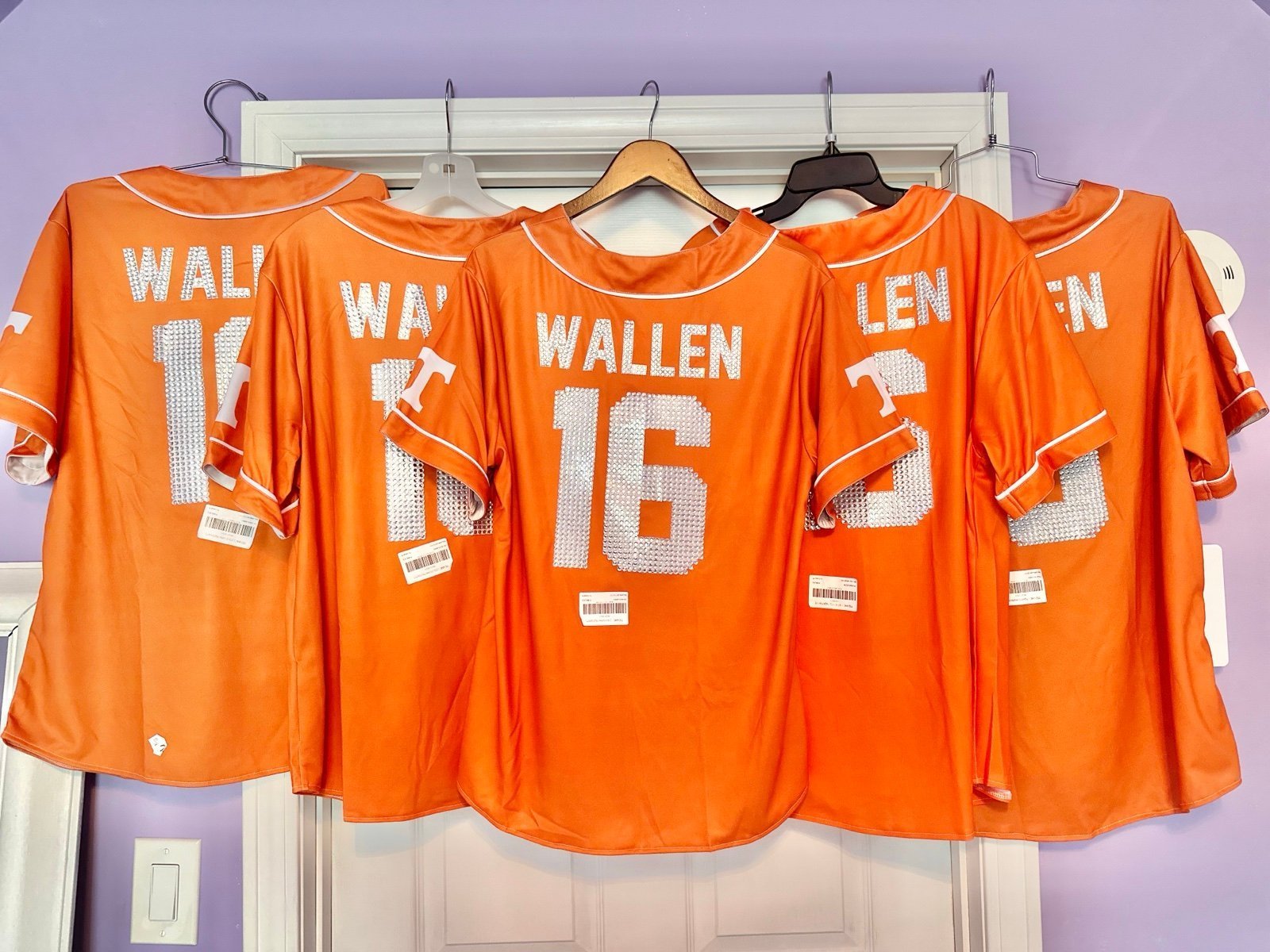 Custom Morgan Wallen jersey size medium