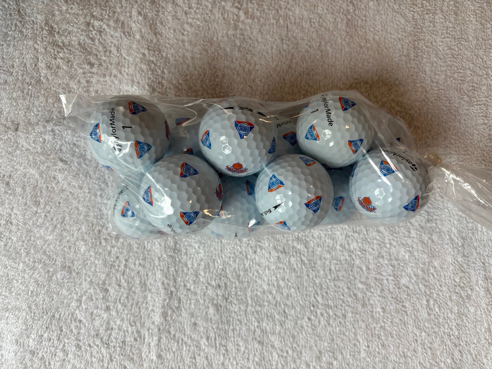 Dozen Taylormade TP5 Pix NBA Golf Balls