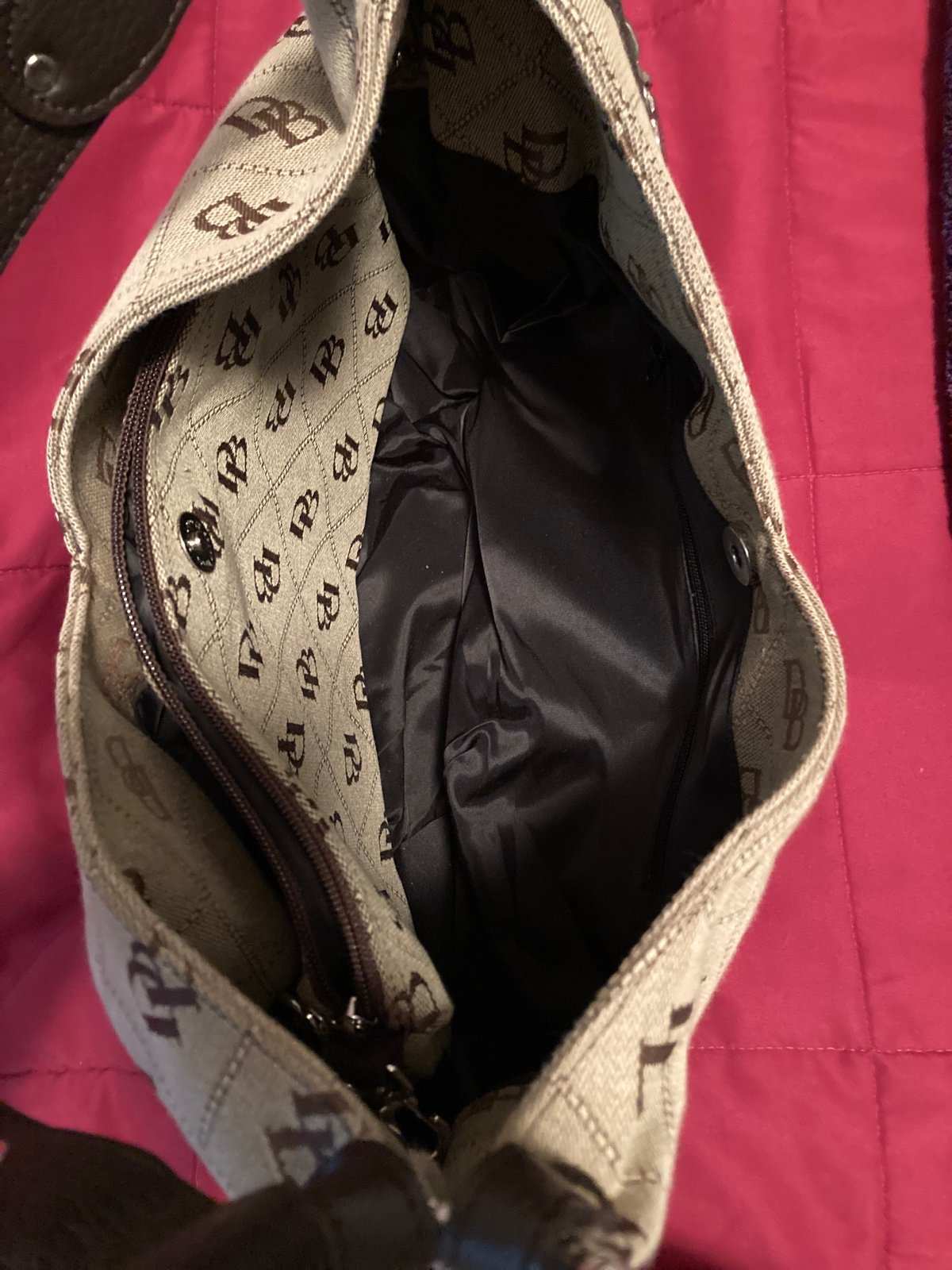 Dooney and Bourke purse