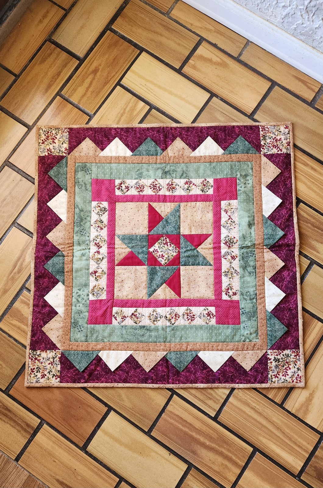 Quilt wall hanging decor