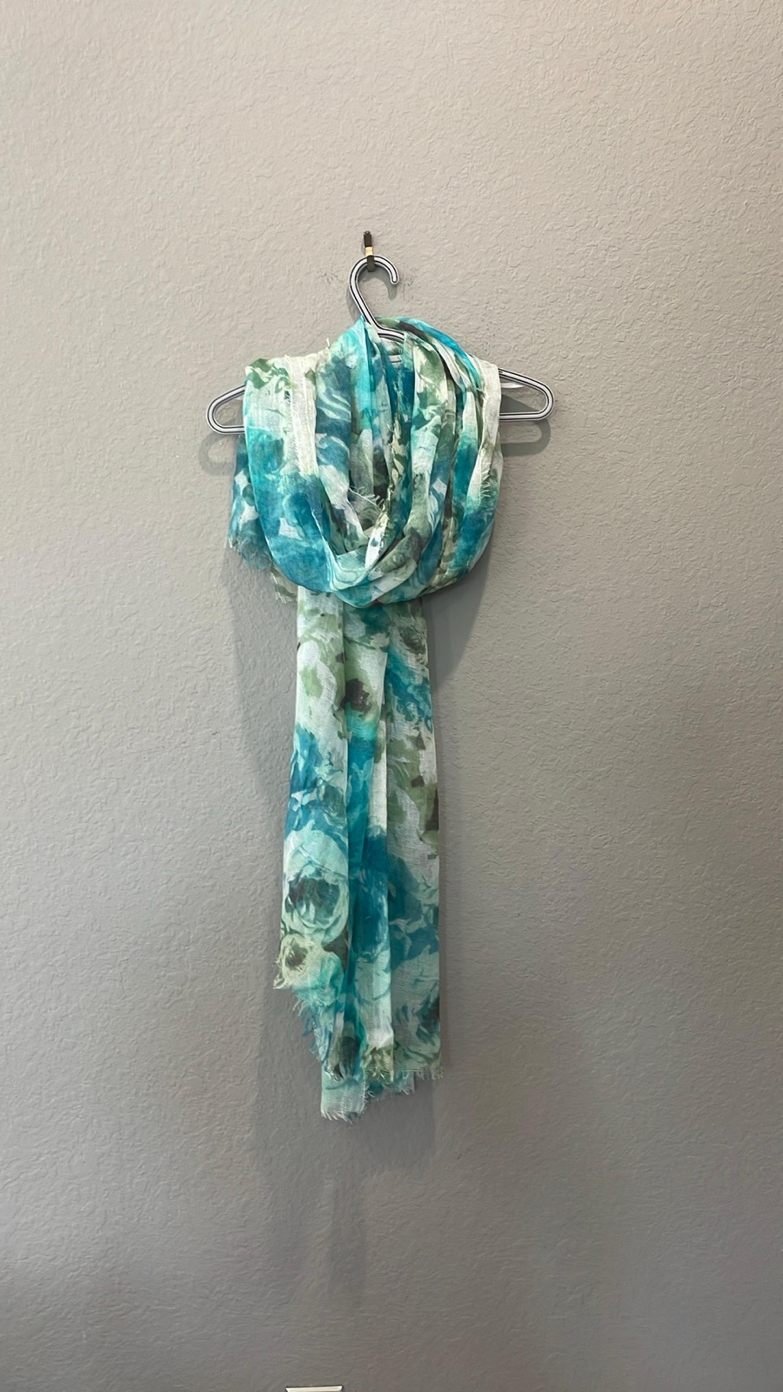 Betsey Johnson scarf