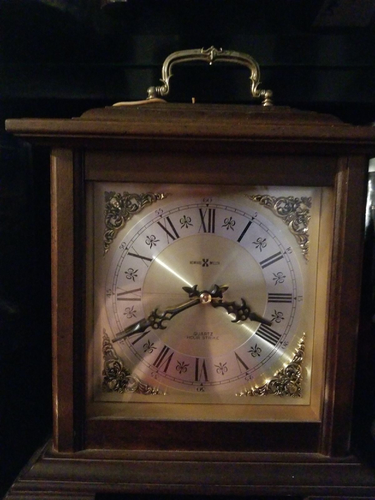 HOWARD MILLER Clock