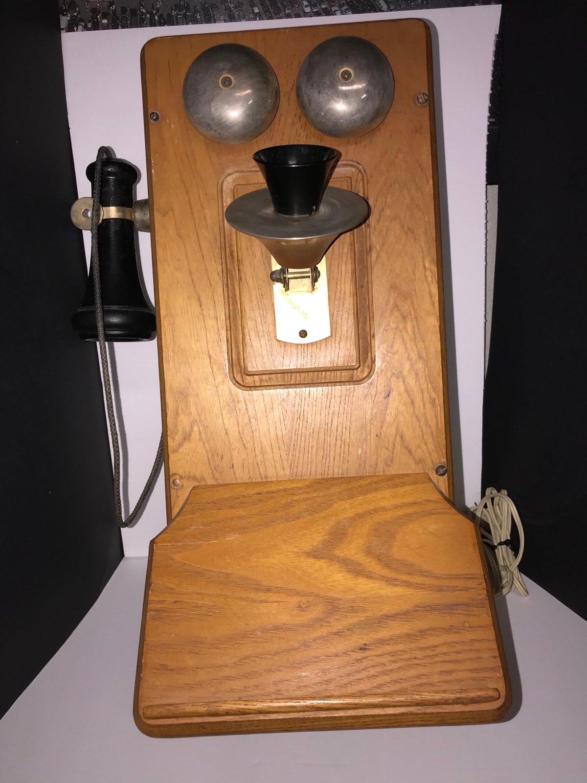Vintage Kellogg Antique Oak Telephone Hand Crank Wall Mount Phone