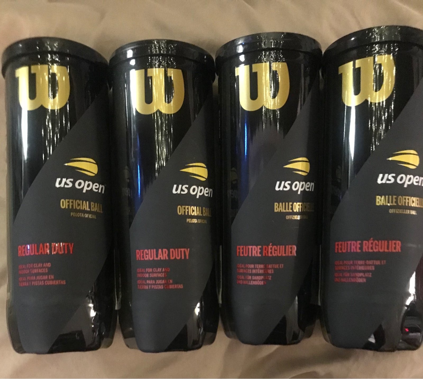 Wilson tennis balls: US OPEN