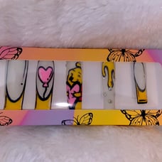 press on nails