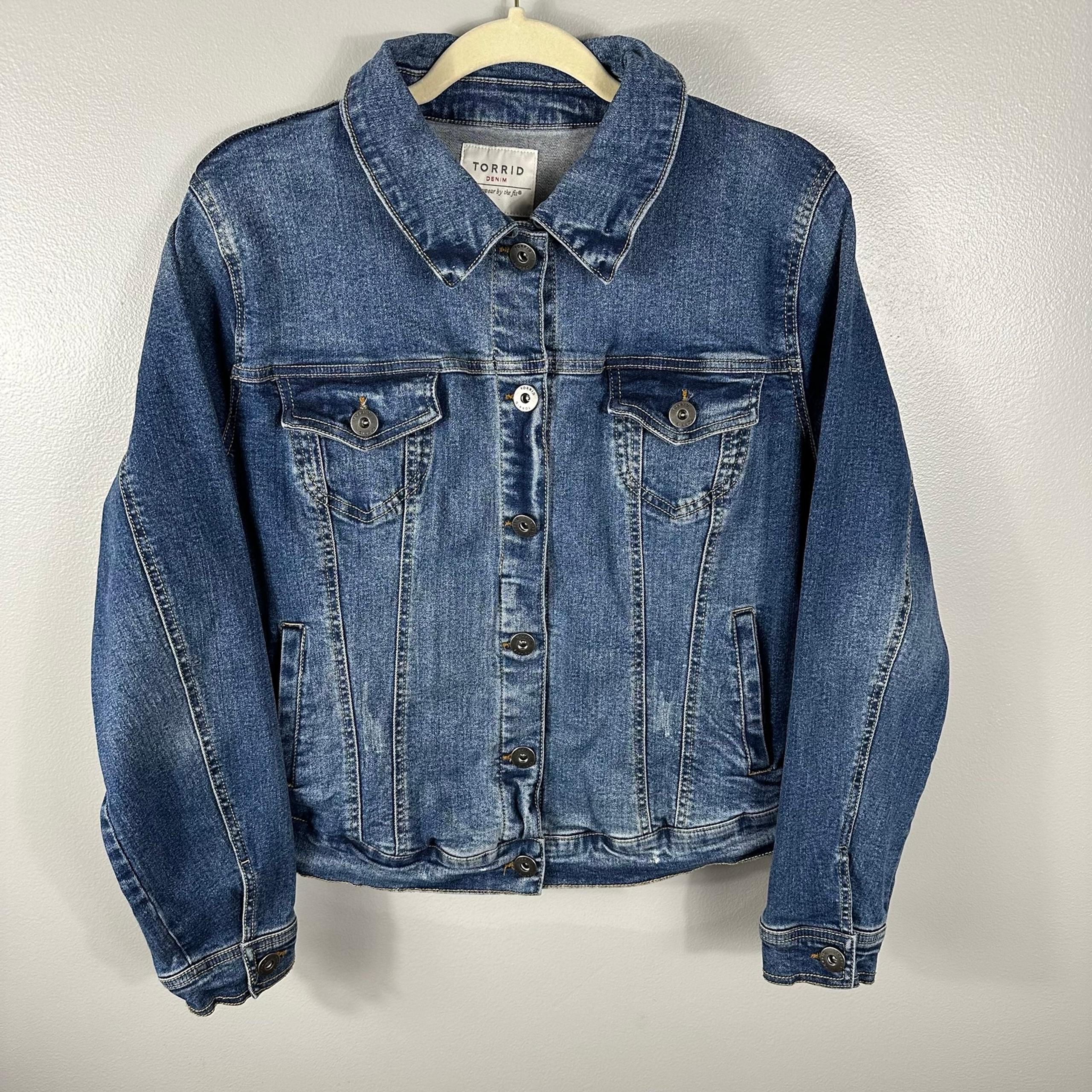 Torrid Blue Distressed Trucker Denim Jacket Women’s Size (0) Large