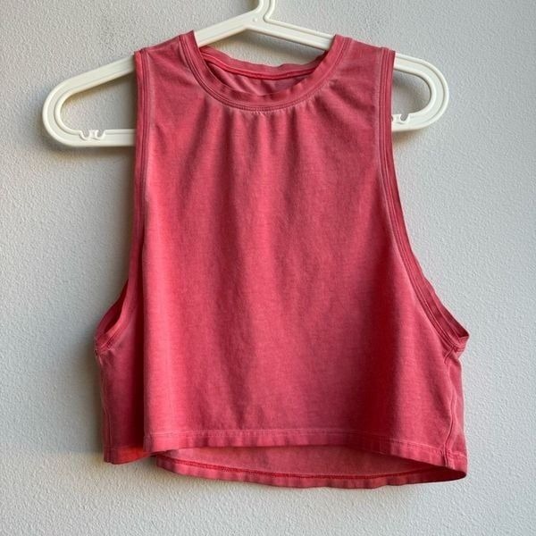Lululemon Cut Back Crop Tank Pink Red Sleeveless Muscle Tank Size 4/6 Lightweigh
